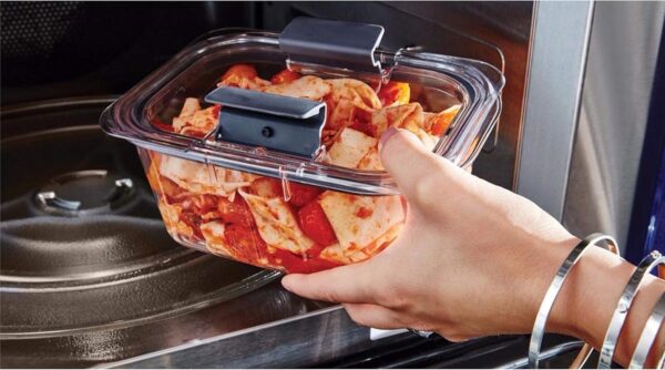 Rubbermaid Brilliance Food Storage Container, Large, 9.6 Cup, Clear 2024351 (Pack of 2) - Image 4